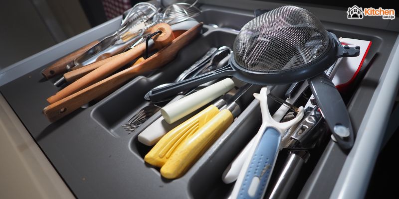 How to Save Space with Multi-Use Kitchen Tools