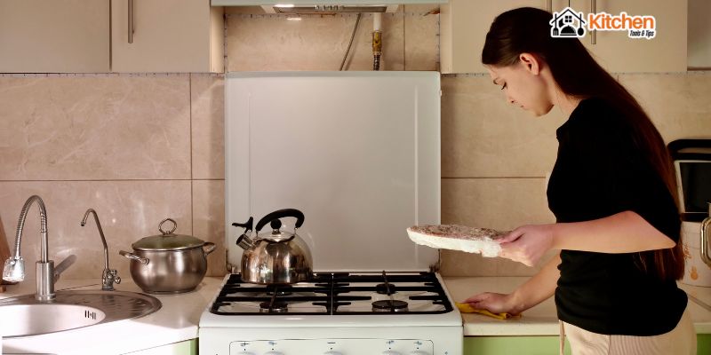 Kitchen Tool Cleaning Guide