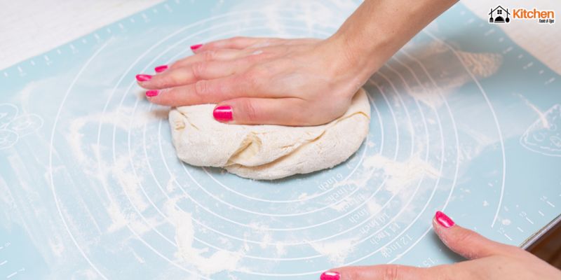 What Is a Silicone Dough Mat